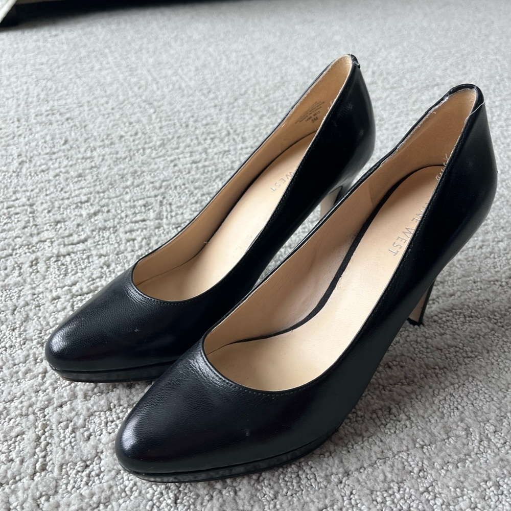VTG Nine West black heels, 8, very good used condition, circa 2010
